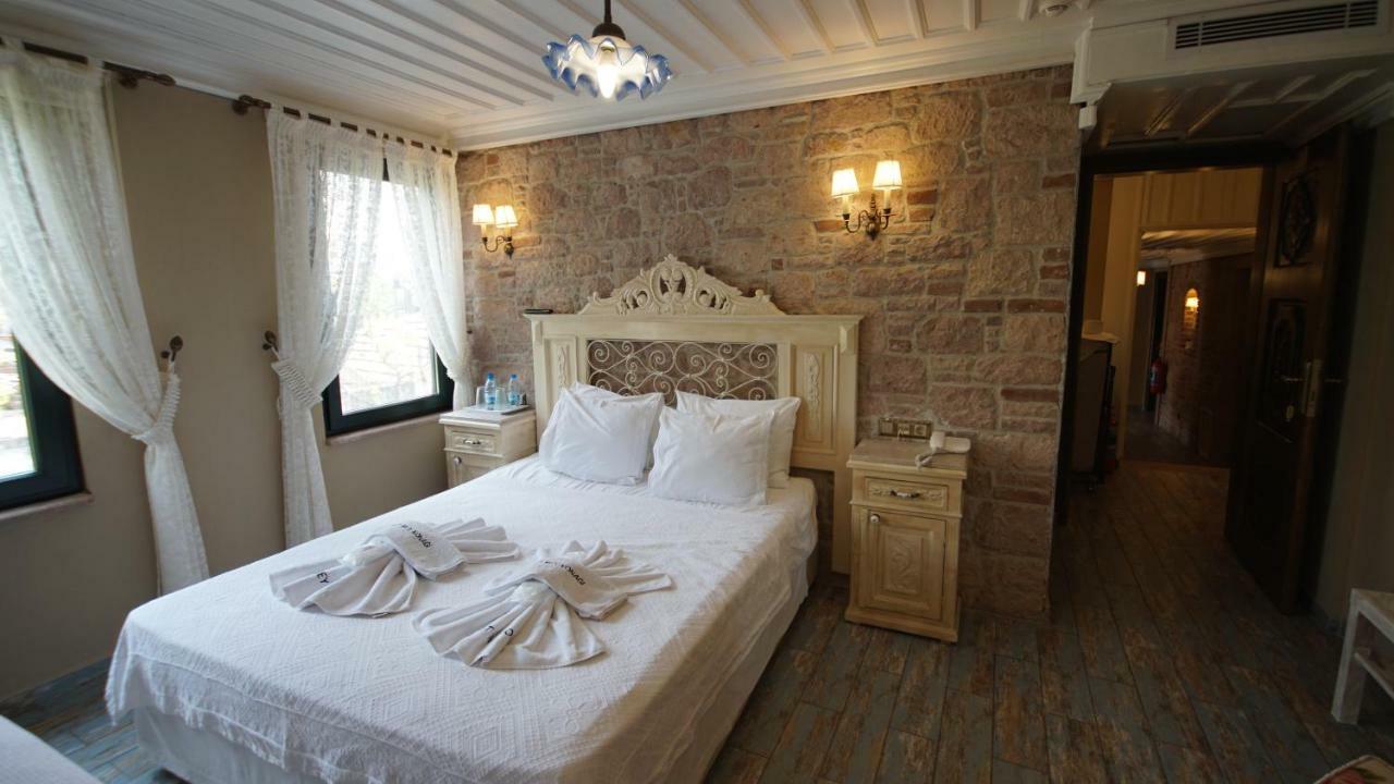 Fikretbey Konagi Hotel Ayvalı Buitenkant foto