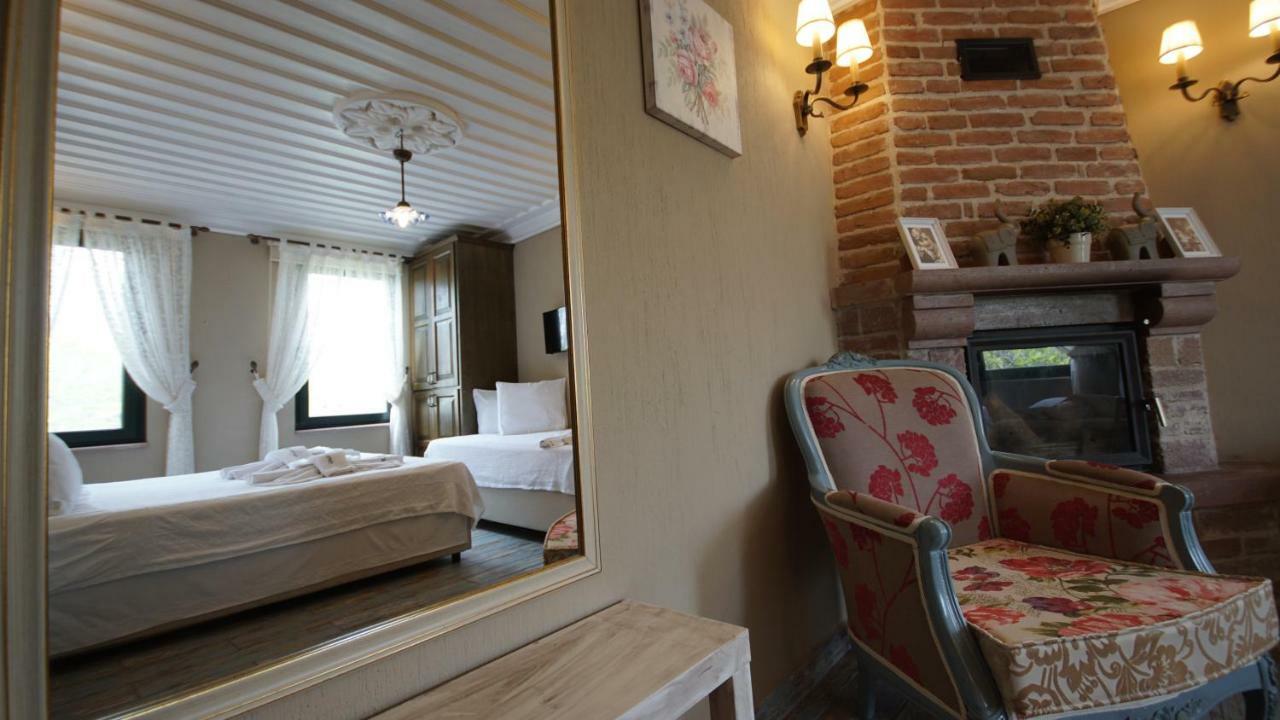 Fikretbey Konagi Hotel Ayvalı Buitenkant foto