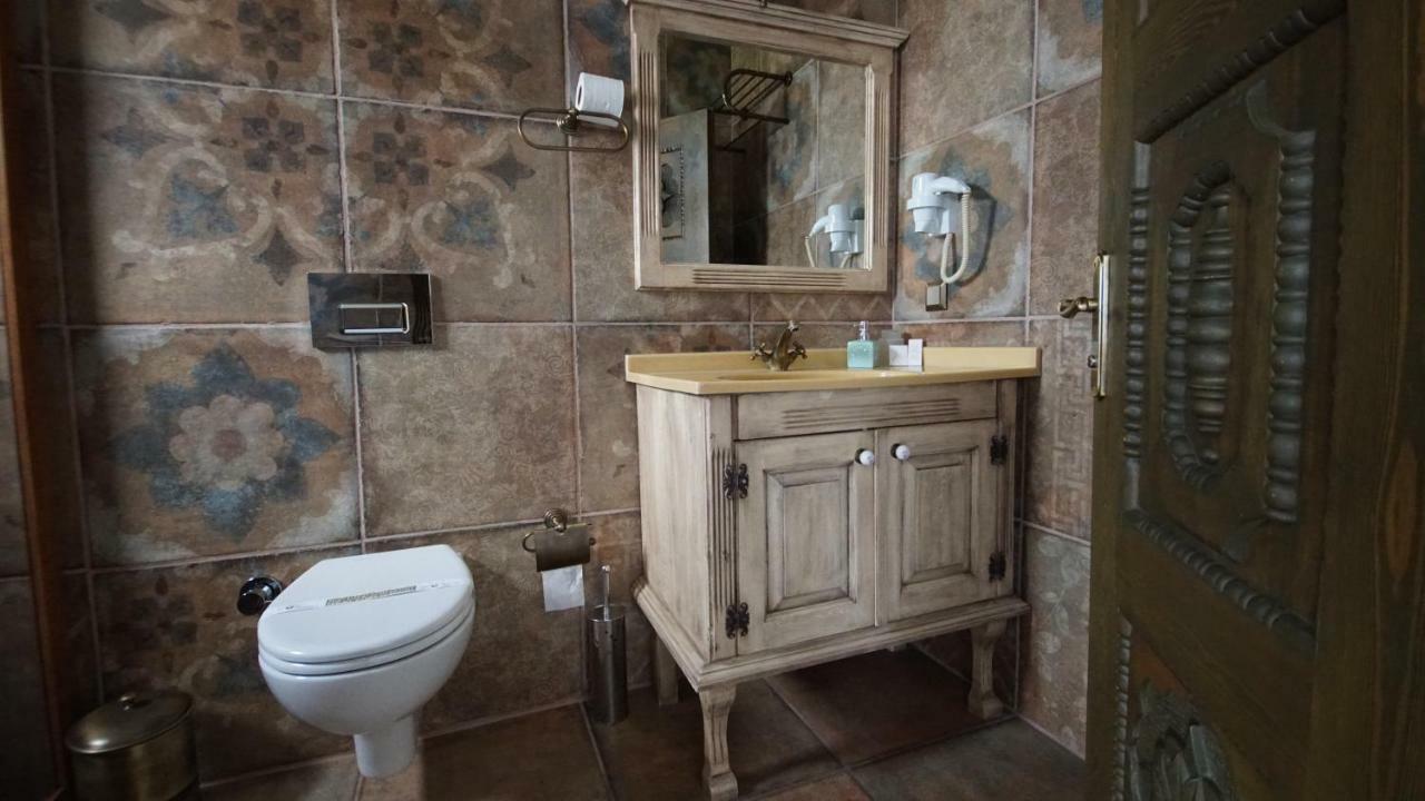 Fikretbey Konagi Hotel Ayvalı Buitenkant foto