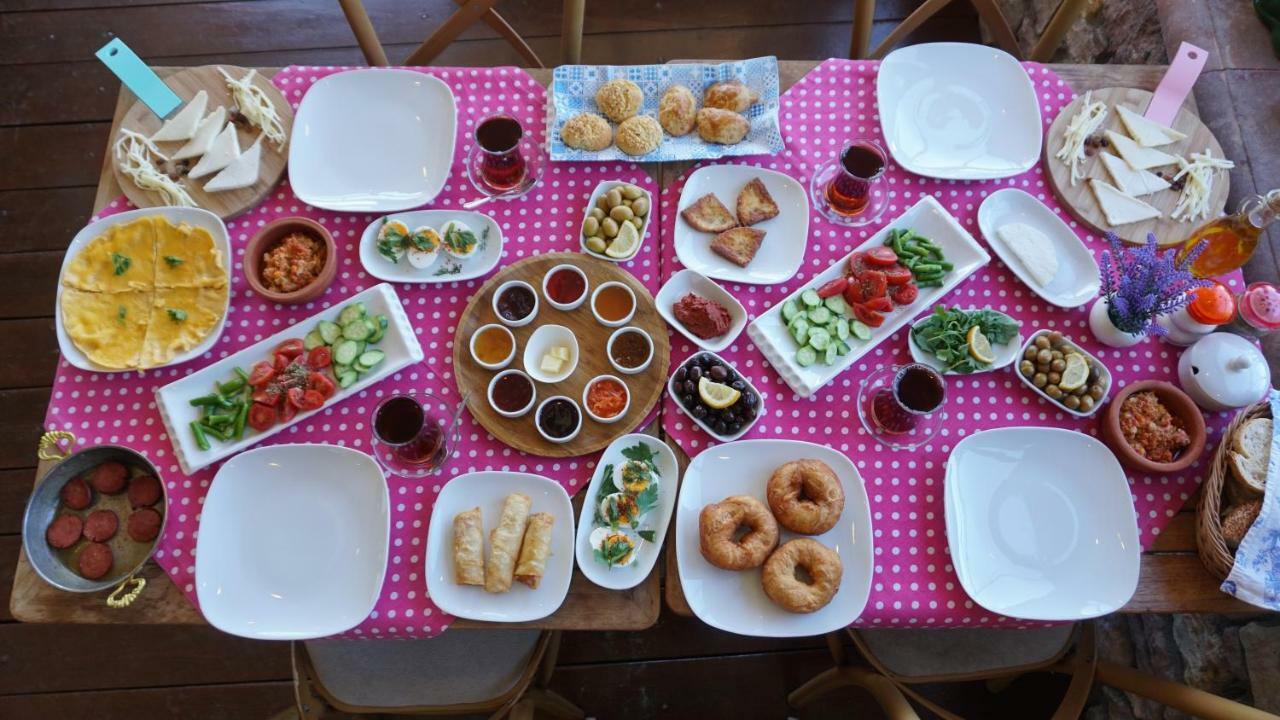 Fikretbey Konagi Hotel Ayvalı Buitenkant foto