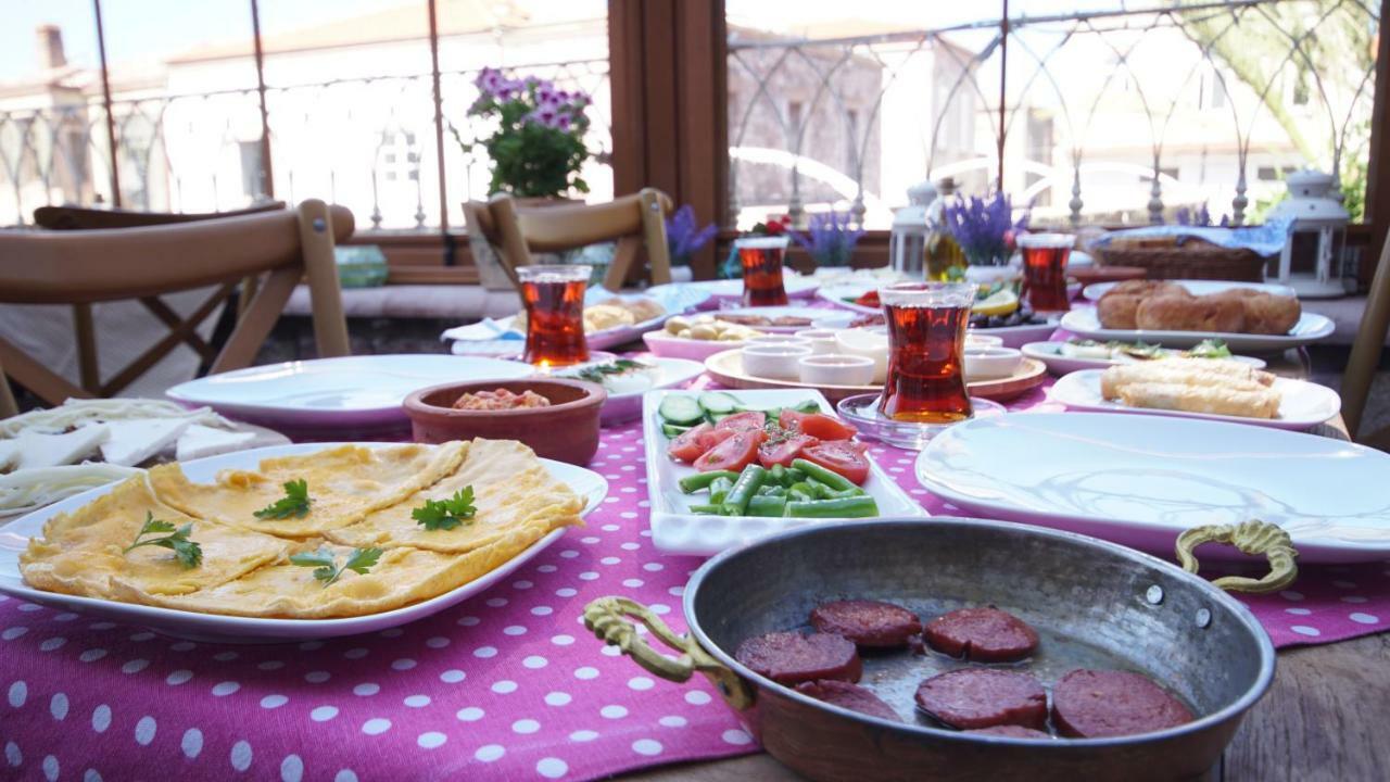 Fikretbey Konagi Hotel Ayvalı Buitenkant foto